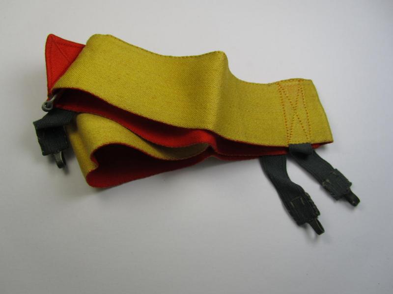 Bright-red- (ie. yellow-) coloured WH (Heeres, etc.) helmet-strap (ie. 'Helmband 36') being an example that is void of a makers'- ie. date-designation and that comes in an overall nice (and hardly used-), condition