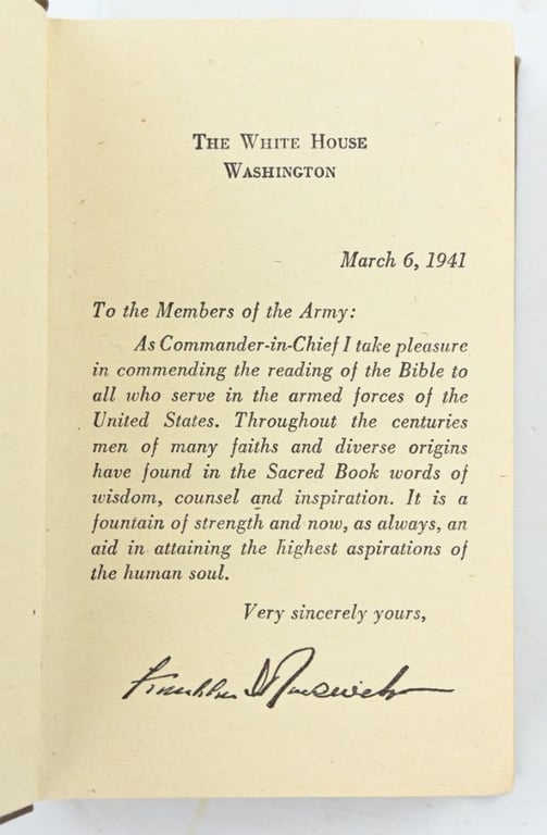 US WW2 New Testament Bible Book