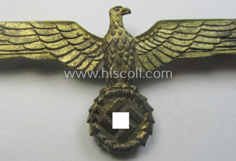 WH (Kriegsmarine) golden-toned breast-eagle as was intended for usage onto the white-coloured, naval-type summer tunics ('Brustadler für Sommerrock der Kriegsmarine')