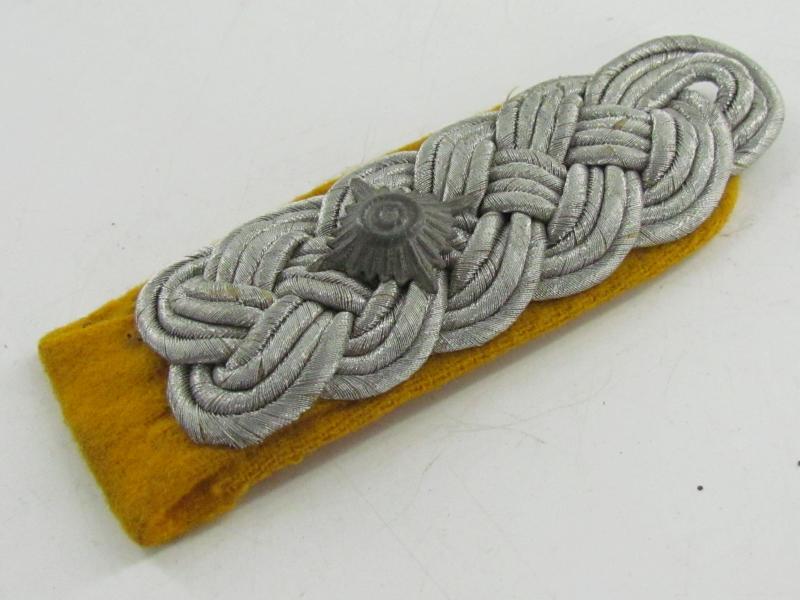 Luftwaffe Oberstleutnant Shoulder Board