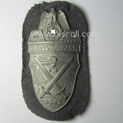 WH (Luftwaffe) 'Demjansk'-campaign-shield as executed in typical magnetic...