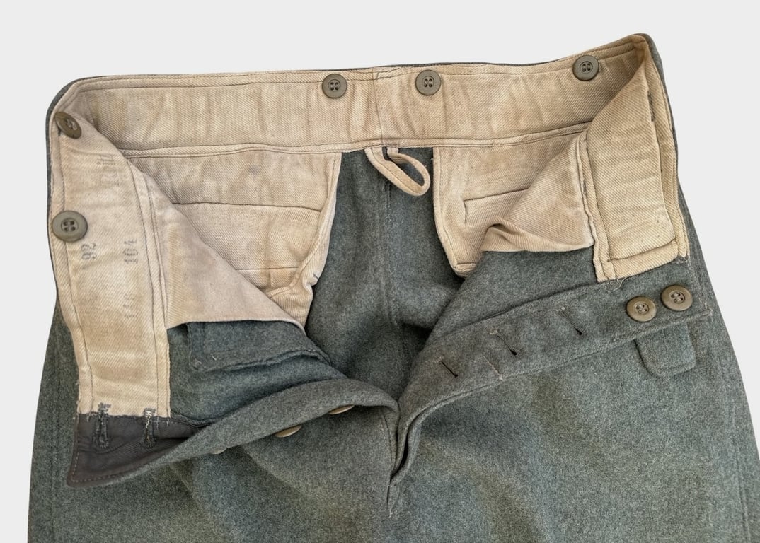 Wehrmacht ( Heer ) Assault Gunners ( Sturmgeschütz ) trousers ( Reitz )