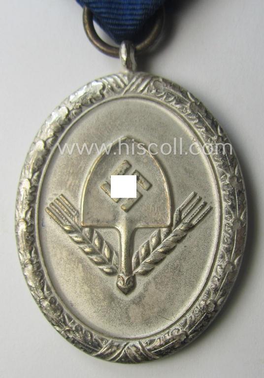 RAD (ie. 'Reichsarbeitsdienst') so-called: 'Dienstauszeichnung 3. Stufe für Männer' (as was intended for 12 years loyal-service) and that came mounted onto its period piece of ribbon (ie. 'Bandabschnitt')