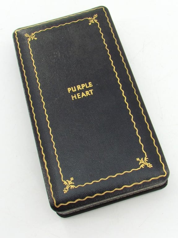 US WWII Purple Heart in case