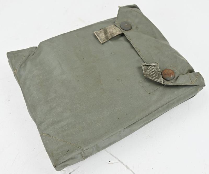 German WH M31 Gascape with Pouch