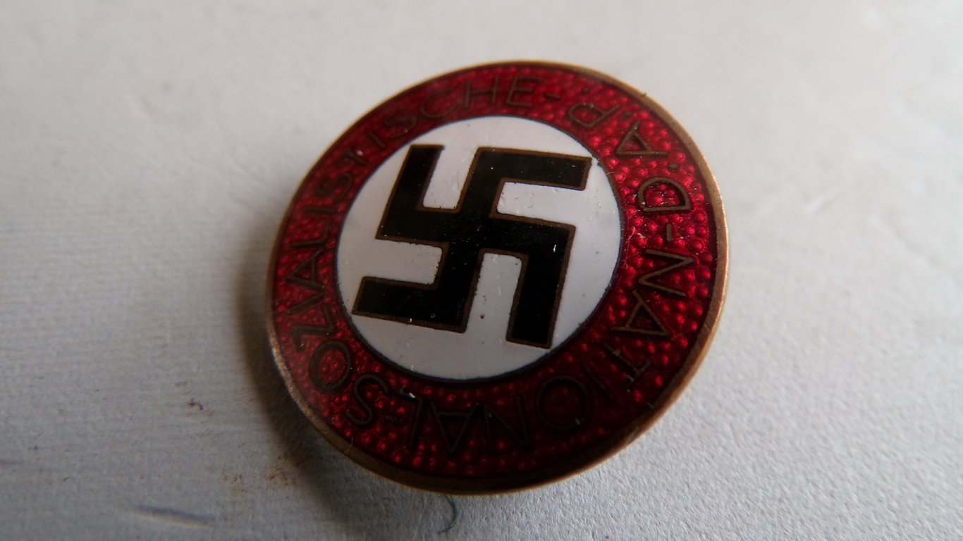 N.S.D.A.P Membership Party pin M1/72