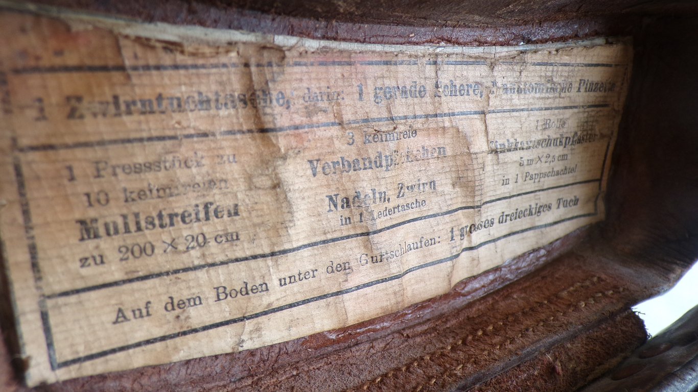 WWI Krankentraeger Sanitaetstasche 1915