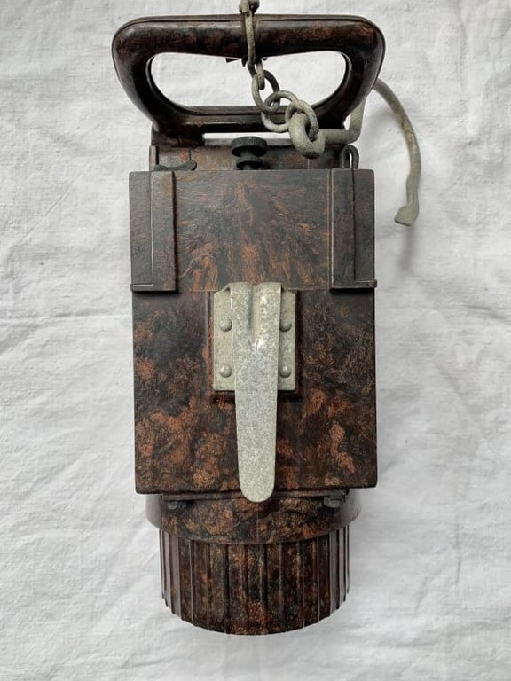 WH (Heer) Bakelite Carbid Lantern