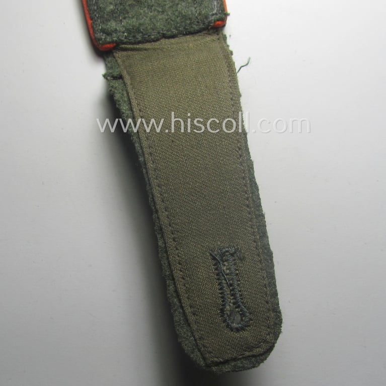 Single, 'M41 o. M43'-pattern WH (Heeres) NCO-type shoulderstrap: 'Uffz. der Feldgendarmerie-Trpn.'
