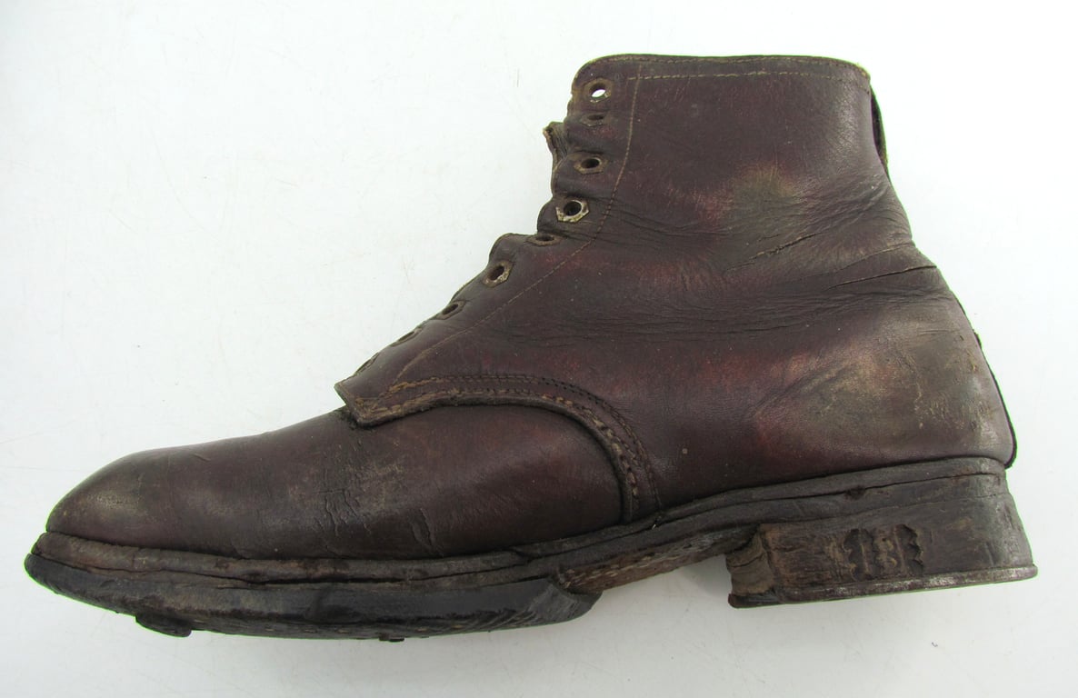 A nice pair of early high-top BDM (Bund Deutscher Mädel) shoes.