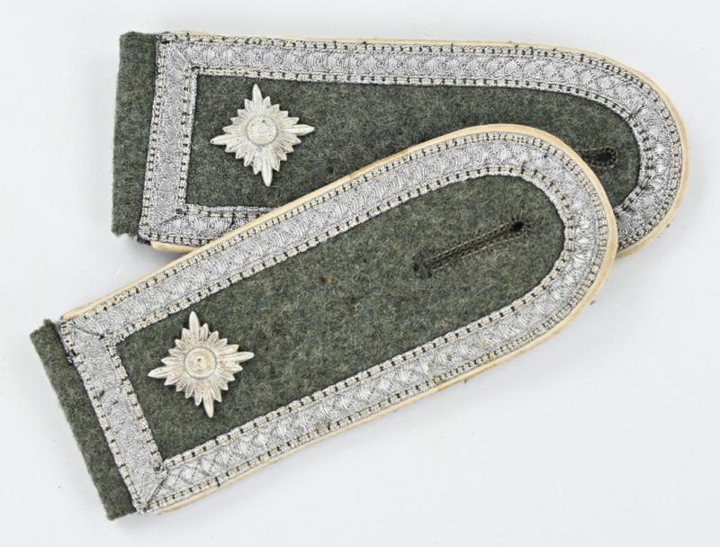 German WH NCO Shoulderboards Infantry