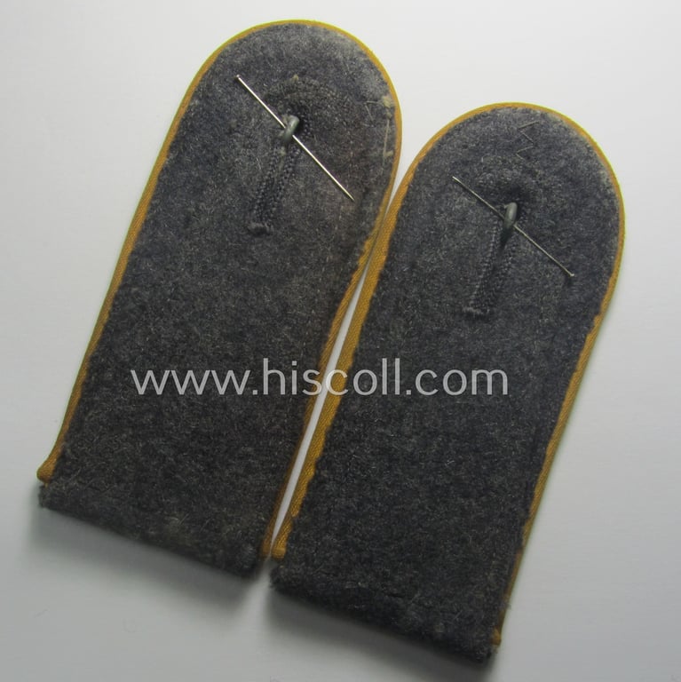 Moderately used- and/or worn, pair of WH (Luftwaffe) EM-type shoulderstraps as intended for usage by a: 'Soldat der Flieger- o. Fallschirmjäger-Trpn.'