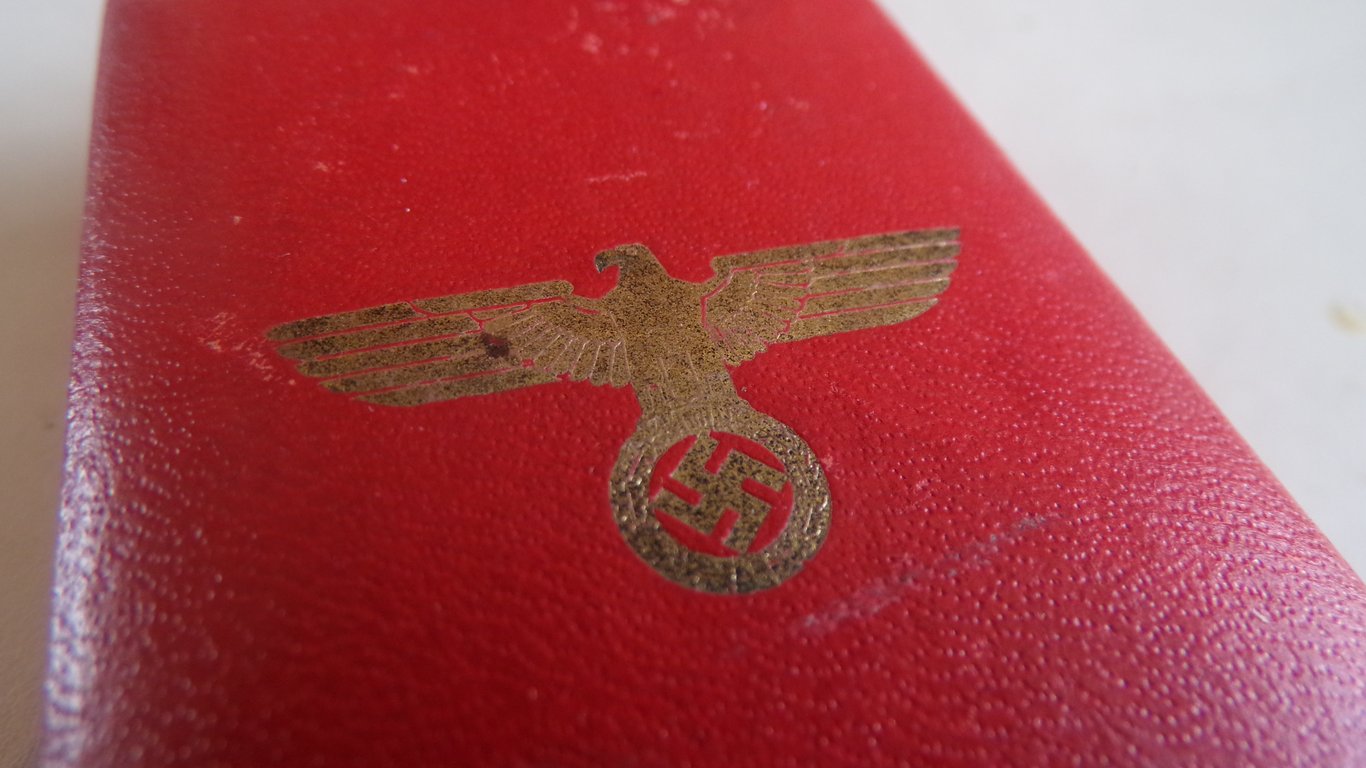Cased 13 March 1938 Commemorative Medal