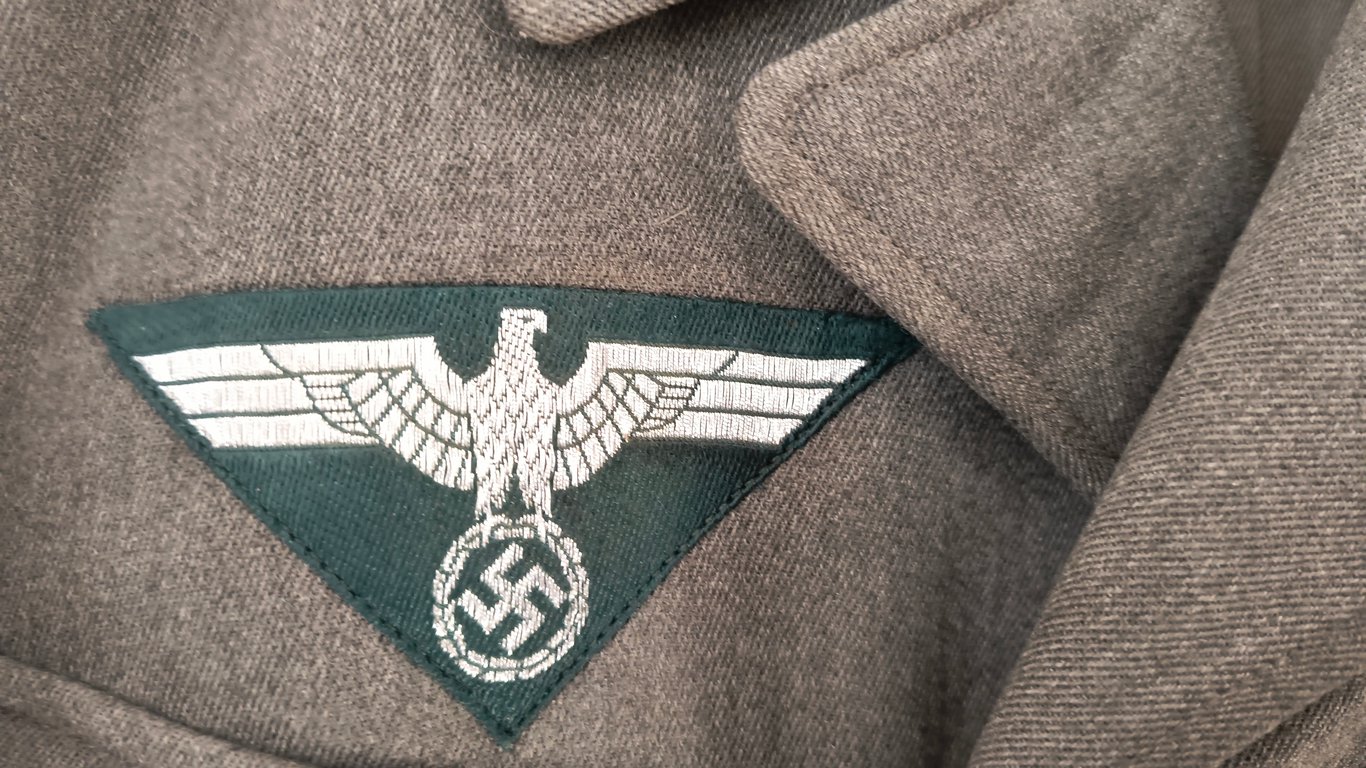 WWII Artillery Officer M44/45 short tunic