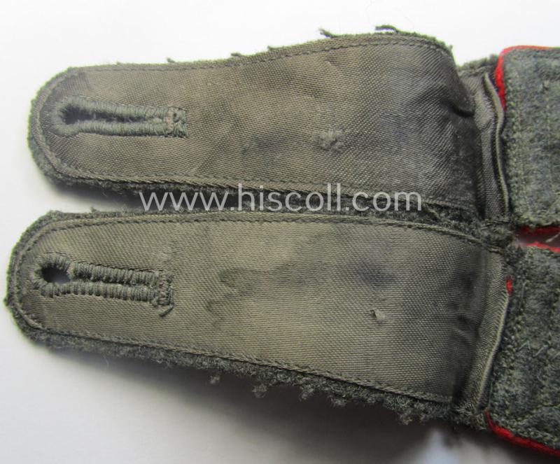 Pair of WH (Heeres) early- (ie. mid-) war period- (ie. 'M41'- ie. 'M43'-pattern) NCO-type shoulderstraps: 'Oberwachtmeister eines (Sturm)Art.-Abts. o. Rgts.'