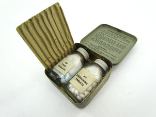 British WWII ( RAF ) water sterilizing outfit...