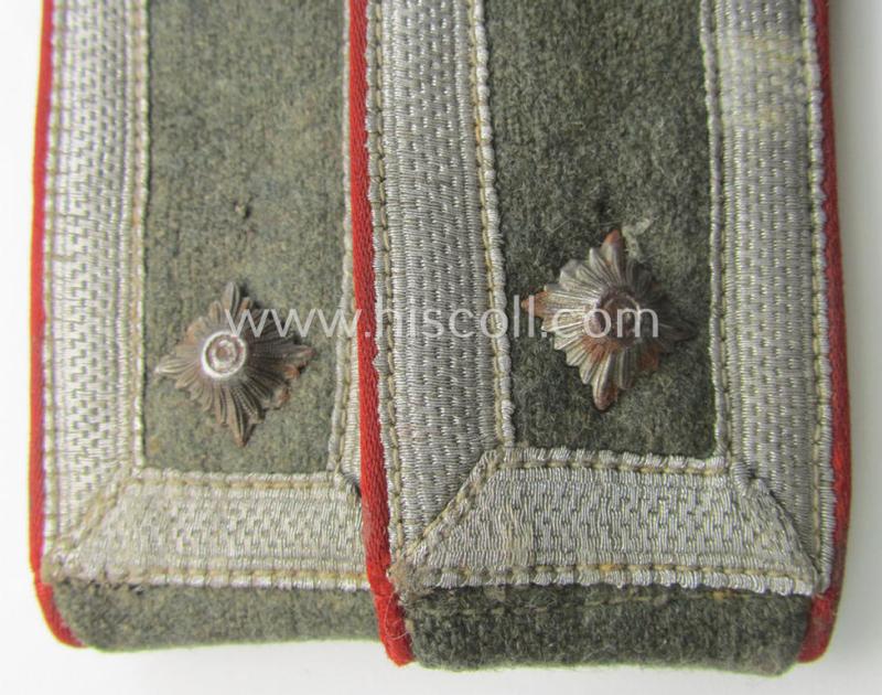 Pair of WH (Heeres) NCO-type shoulderstraps: 'Wachtmeister eines (Sturm)Art.-Abts. o. Rgts.'