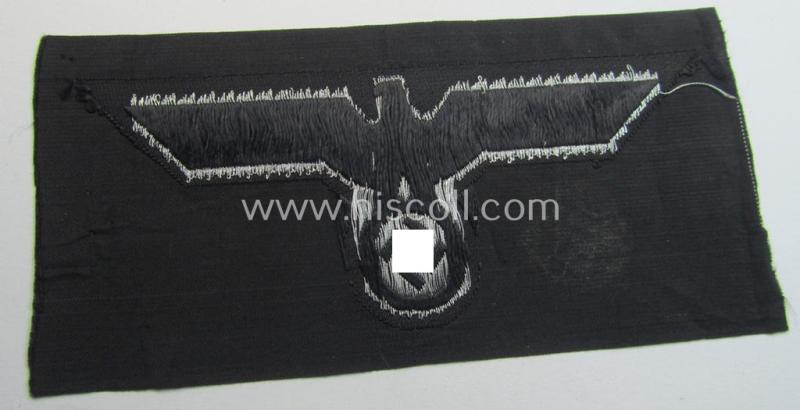 Superb -  and 'virtually mint'! - WH (Heeres Pz) 'flatwire'-woven, officers'-type breast-eagle (ie. 'Brustadler für Offiz.) as executed in bright-silverish-coloured braid as intended for usage on the officers'-pattern 'wrap-around'-tunics