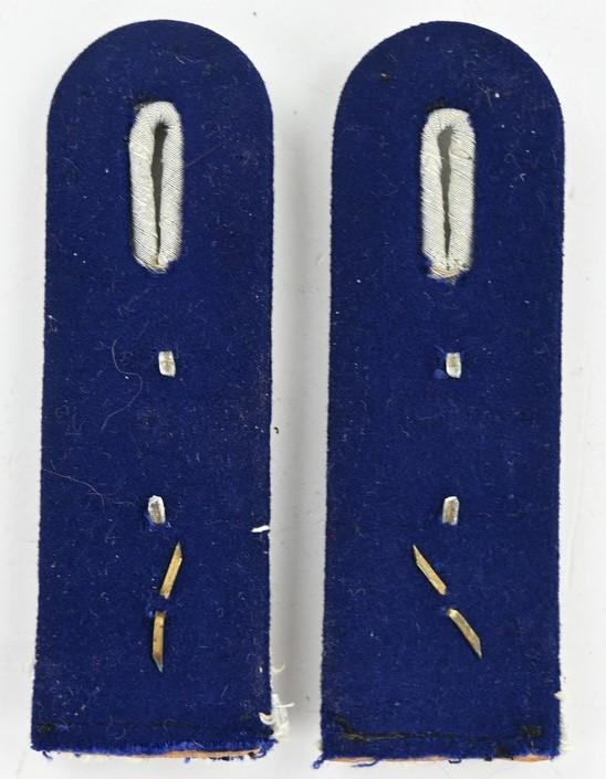German WH Medical Shoulderboard Set