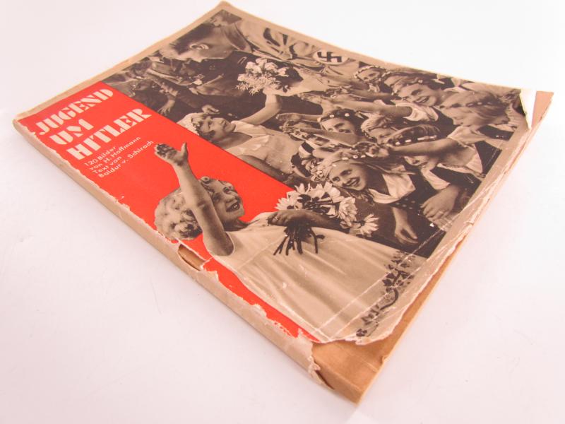 Book : Jugend Um Hitler
