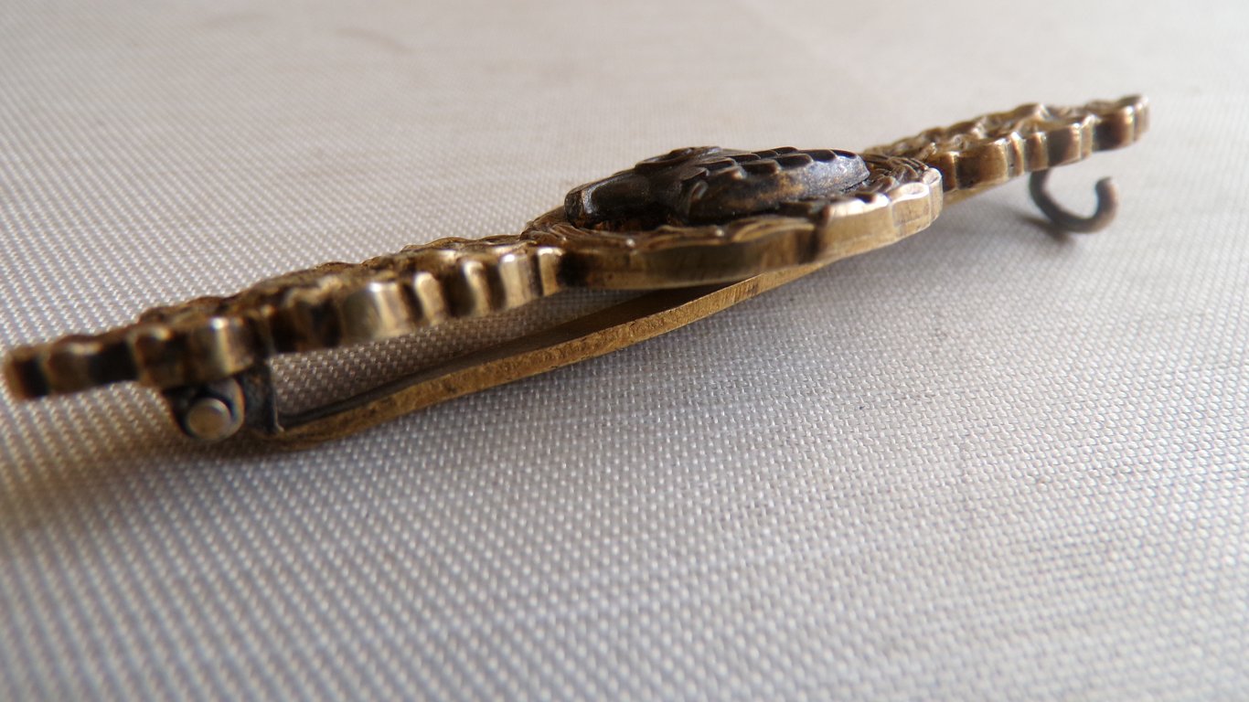 Luftwaffe Reconnaissance Clasp in Gold