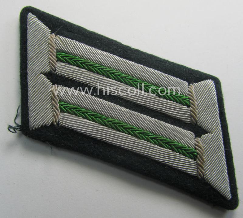 Superb - and fully matching! - pair of WH (Heeres) collar-tabs (ie. 'Kragenspiegel für Offiziere') as was piped in the bright-green-coloured branchcolour as was intended for usage by an: 'Offizier der Panzer-Grenadier-Truppen'