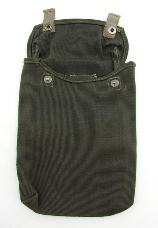 Wehrmacht Gasplane ( Gascape ) Pouch