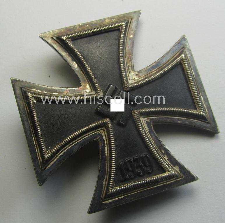 'Eisernes Kreuz 1. Klasse' (ie. Iron Cross 1st class) being an (I deem) early-war-period-produced (albeit non-maker-marked) example that comes complete in its specific (luxuriously-styled!) etui as issued and/or recently found