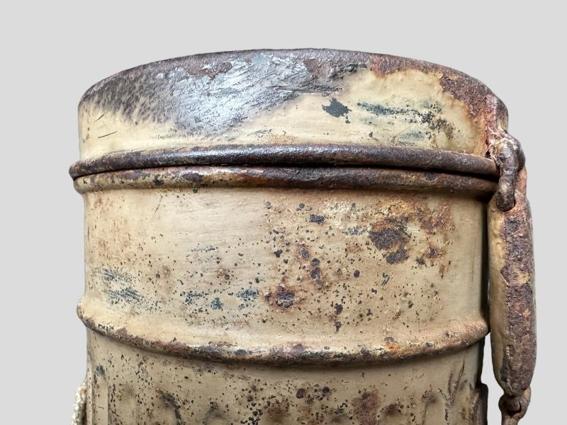 WH (HEER) Tan Painted Gasmask Canister