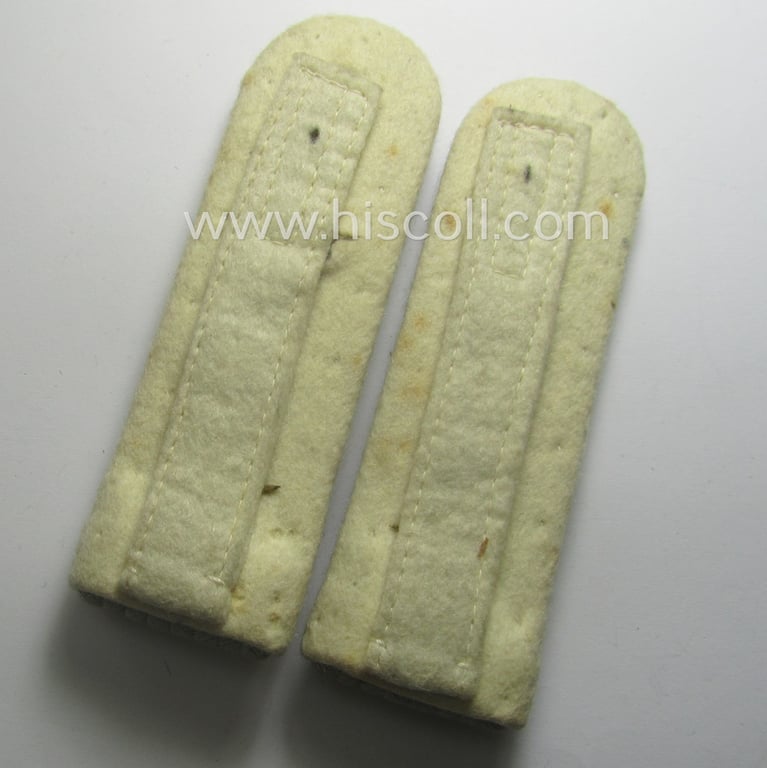 Superb - and fully matching! - pair of WH (Heeres) officers'-type, neatly 'cyphered' shoulderboards as was intended for usage by an: 'Oberleutnant der Infanterie' who served within the famous 'GrossDeutschland'-Div.