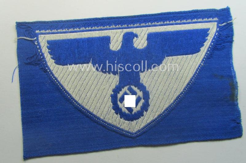 Smaller-sized sports'-shirt eagle as was used by the officials within the: 'Deutsche Reichspost' (aka: 'Zeesener Adler') being a 'virtually mint- ie. unissued' example that is executed in the neat 'BeVo'-weave-pattern