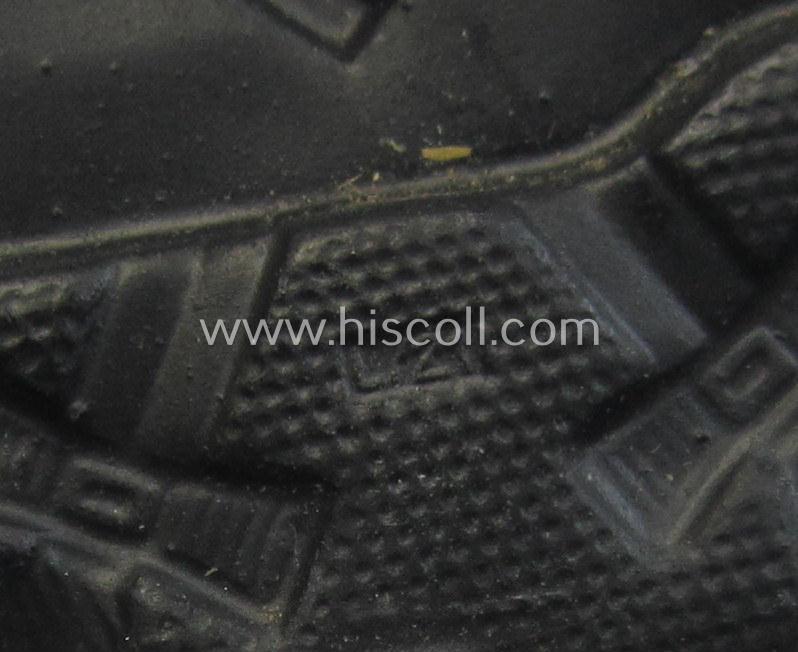 Superb - and scarcely found! - black-class wound-badge (or: 'Verwundeten-Abzeichen in Schwarz') being a neatly maker- (ie. 'L/21'-) marked example that was produced by the (unusually seen!) maker (ie. 'Hersteller') named: 'Förster & Barth'