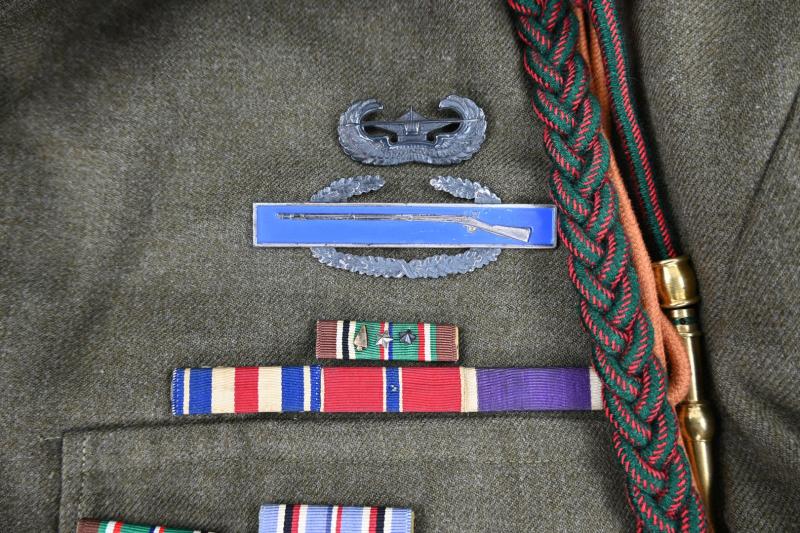 US WW2 82nd Airborne Division 325th GIR IKE Service Jacket & Garrison Cap