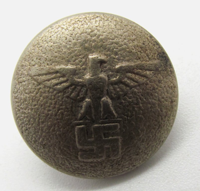 1 x Original German NSDAP (Nazi Party) Political Uniform Button