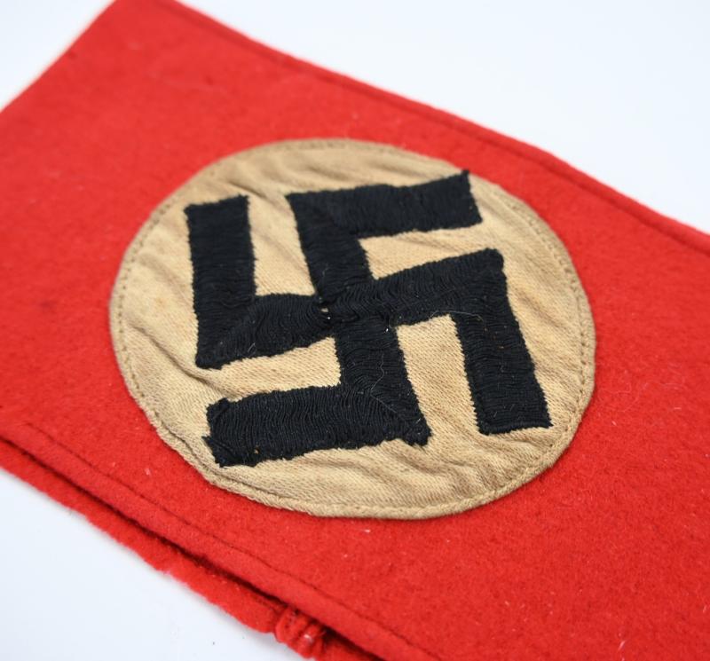 German Early SA Wool Armband