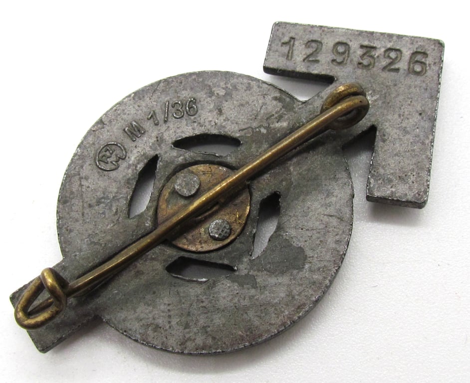 Hitler Youth (HJ)-Leistungsabzeichen in Silver RZM M1/36