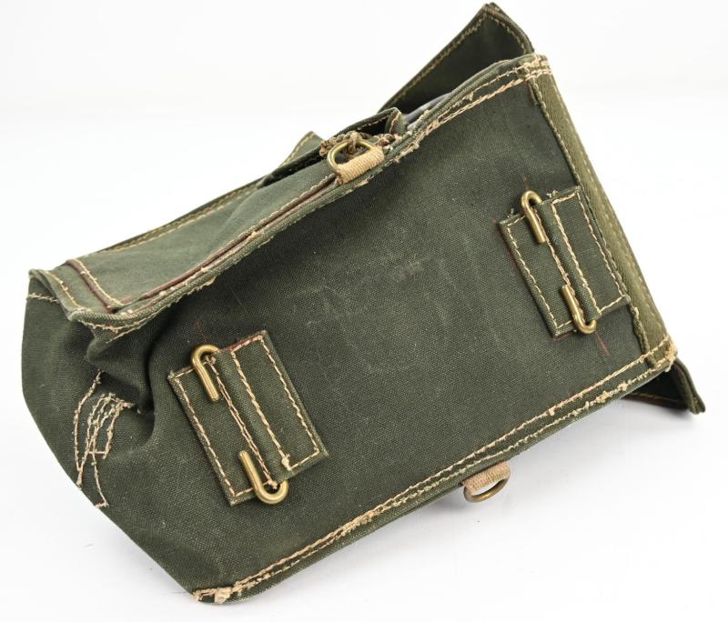 British WW2 JG Service Gasmask Pouch