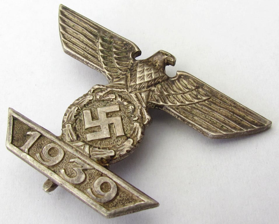 Iron Cross first class 1939 clasp ‘Wiederholungsspange’ by ‘B.H. Mayer’