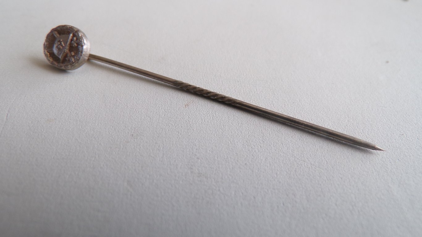 9mm Miniature Wound Badge in Silver