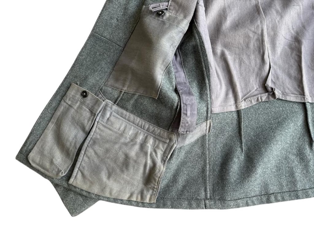 Luftwaffe Signals ( Nachrichten ) NCO Fliegerbluse with Afrika Cufftitle