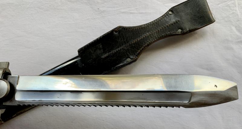 DRK Hewer with Leather Frog