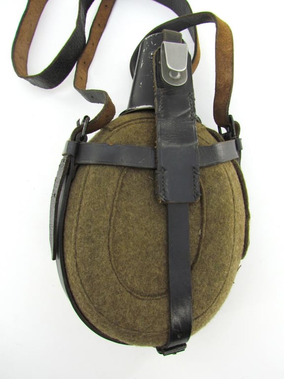 Wehrmacht Matching Medical ‘Sanitäter’ Canteen SSL40....Mint
