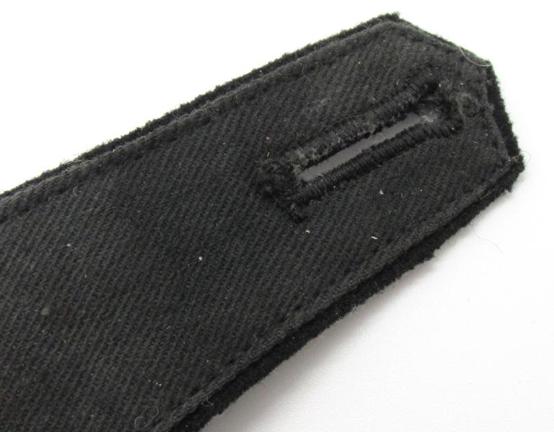 Waffen-SS EM/NCO Aufklärung/Kradschützen Shoulder Board