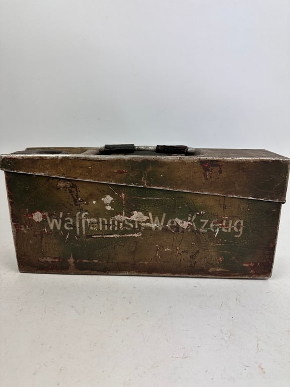 WW2 German Alu.Mg34 Camo "Waffenmst. Werkzeug" box 1940