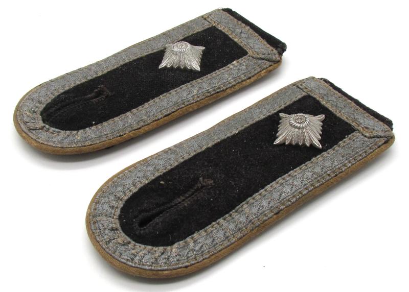 Waffen SS-Oberscharführer Shoulder Boards (Infantry)