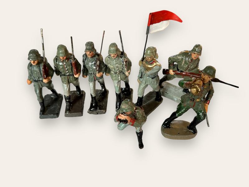 8x German WWII Toy Soldiers