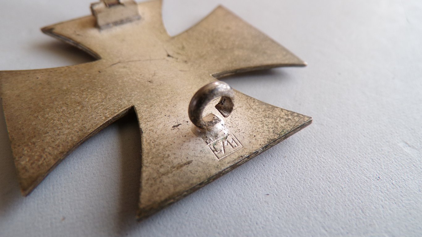 Cased Iron Cross 1st Class Deumer