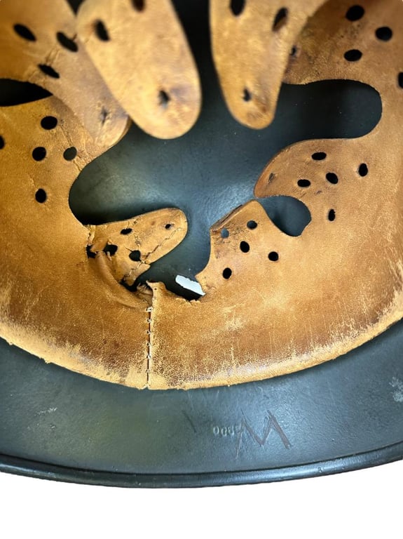 Q64 Polizei Double Decal Helmet '' Battle-Damage ''