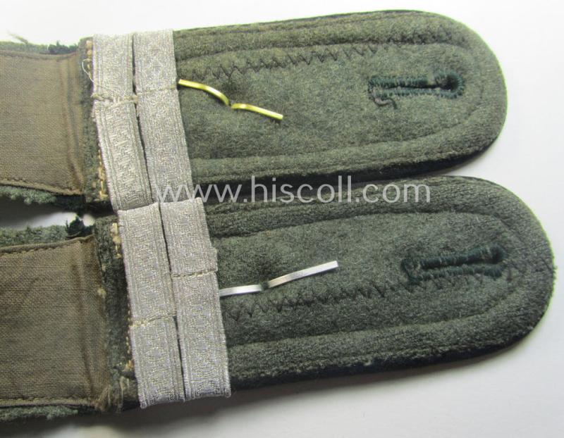 Fully matching - and actually scarcely seen! - pair of WH (Heeres) NCO-type (ie. 'M36- o. M40'-pattern) shoulderstraps as was intended for usage by a: 'Feldwebel u. Offiziers-Anwärter eines Pionier-Bataillons o. Rgts.'