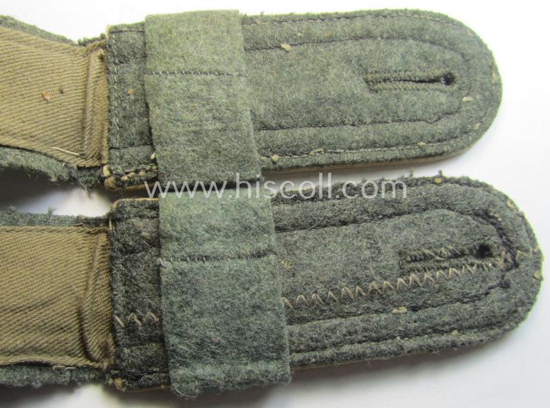 Pair of WH (Heeres) 'M41 o. M43'-pattern, NCO-type shoulderstraps with its accompanying 'Überschube'-pair: 'Uffz. des Inf.-Rgts. 129'